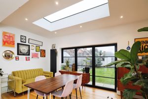 Hadleigh Road- click for photo gallery